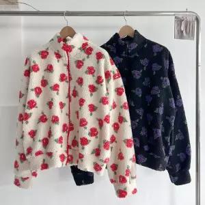 여성 빅사이즈 퍼플라워 배색 하이넥 양털 재킷