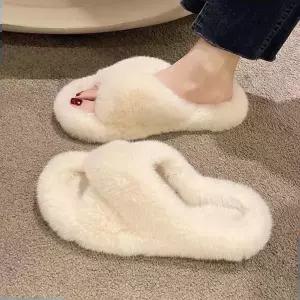 빅사이즈슬리퍼 여성 방한 겨울 스타일 꼬임 크로스 털슬리퍼 실내화