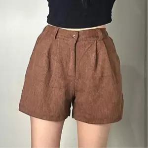 [마이모노샵] 여성 겨울 A라인 골덴 코듀로이 뒷밴딩 반바지 핫팬츠