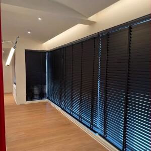 모터식 친환경 자동 수평 블랙아웃 우드 블라인드 투야 앱과 함께 침실/거실용