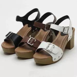 여성 버클 키높이 샌들힐 우드질감 통굽 스트랩 가보시힐