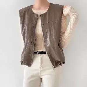 [하프클럽/]여자 가죽베스트 FW 집업 주머니 조끼
