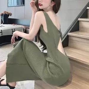 [하프클럽/셀러허브_여성트랜드패션]Rly 백 오픈 슬림핏 골지 니트 민소매