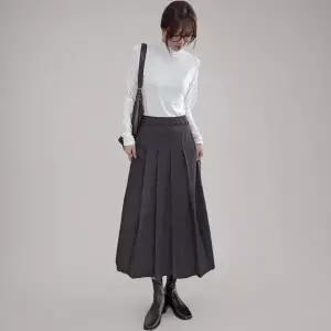 [하프클럽/]여성 버튼 벨트 플리츠 스커트 사이드 트임 디테일