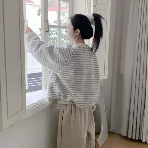 [하프클럽/]여성 양면 스프라이프 캐주얼 뽀글이 자켓