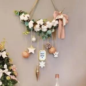 ( )크리스마스 벽장식 리스 핑크팝 트리 인테리어 장식 소품 전구_23962890