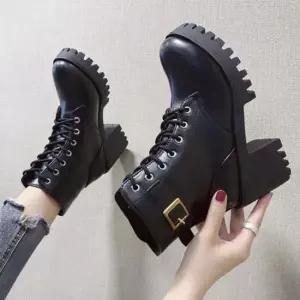 여자 버클 레이스업 트렌드 통굽 워커 데일리 털안감