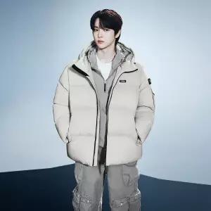 [롯데백화점]내셔널지오그래픽 남녀공용 역시즌 골든몰 숏 구스 후디 다운 점퍼 N244UDW120