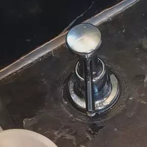 주방 디스펜서 매립형 매립 세정제 싱크대 세제통 물비누 욕실 액체