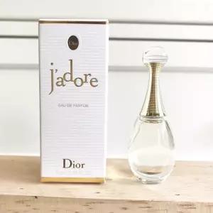 디올 쟈도르 오 드 퍼퓸[미니어쳐/박스 O]5ml