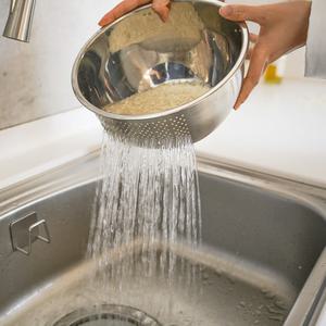 1개 스텐 쌀 세척 볼 쌀 씻는 바가지 야채 타공 구멍 쌀씻기 채소 믹싱볼 채반 함박