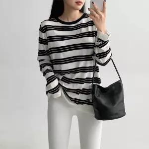 [에이와비] #AWABMADE:_MerryCloset.스트라이프울루즈니트 -kint/2color