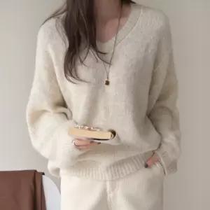 [데일리앤] 미라클 글리터 스팽글 헤어리 브이넥 울 니트 겨울 풀오버