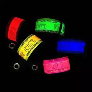 [셀러에이드]LED 빛나는 손목 밴드 안전 야간 조명 밴드