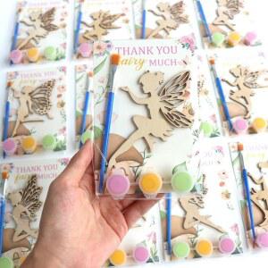 [미국배송] BOIKOKY 12팩 사전 포장 요정 파티 혜택 걸이용 행잉 홀 및 페인팅 키트가 있는 나무 컷아웃 마법의 DIY 공예 마법 같은 장식 손님을 위한 감사 선물