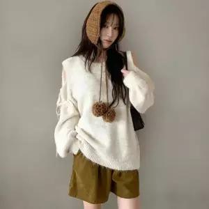 /신상오픈런 여성용 방울 장식 뜨개질 니트 귀마개