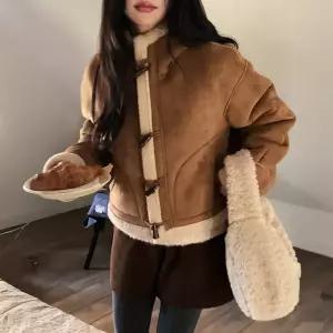 [요즘에] 마이엘더플후드무스탕 