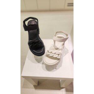 [여주점][BABARA]BABARA 바바라 벨크로 체인장식 스트랩 샌들 2컬러 AAI451