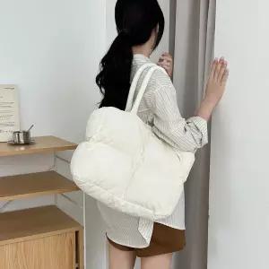 스퀘어 나일론 쇼퍼백 누빔패딩가방 가벼운가방 3컬러