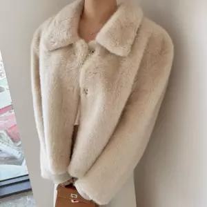 [미아마스빈]모카벨라 퍼 자켓