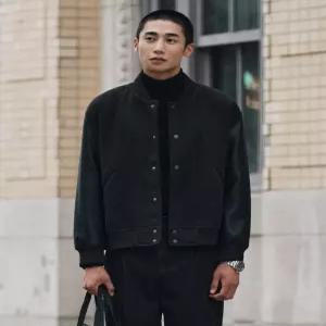 [STCO] 레더 소매 바시티 점퍼_차콜 그레이 (세미오버핏)-SJPVC54NSC