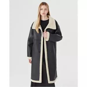 [GGPX][시즌오프] 양털 하이넥 버튼 레더 무스탕 롱 코트 (GODJH011D)