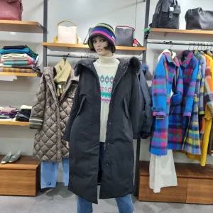 베네통/애플아울렛/백 니트 배색 브론즈 폭스 퍼 구스 롱 패딩/BAPDA6561