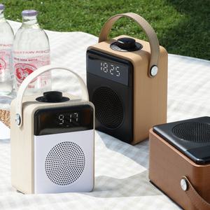 세비즈 HAND10W 캠핑 아웃도어 블루투스 5.0 스피커 LED 알람 시계 라디오 3컬러