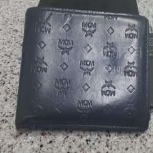 명품 MCM (엠씨엠정품)지적인 품격  반지갑 장지갑