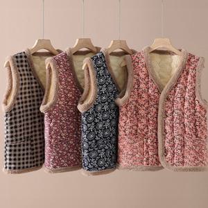 여성 퍼 누빔 조끼 할머니 엄마 꽃무늬 누빔 퍼 단추형 조끼 겨울완벽선물