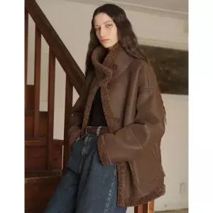 [하프클럽/위시드]하이넥 버튼 레더 무스탕 양털 하프 자켓 (WIBDJK007)