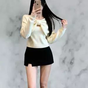 [신세계라이브쇼핑][옷자락] 여성 니트 나시 리본 디자인 크롭 볼레로 세트