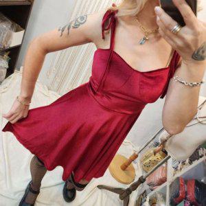 레드 타이트 벨벳크리스마스 파티 베스트 미니드레스 클럽