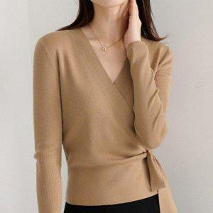 여자 타이트 브이라인 스트라이프짜임 랩 리본디테일 언발선 뜨개탑 베이지 니트상의봄니트 모던 랩니트 여