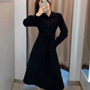 여자 허리끈 올 블랙톤 폴로카라 원피스룩 베이직 롱슬리브플레어스커트 플레어스커트 무문양 면원피스 데