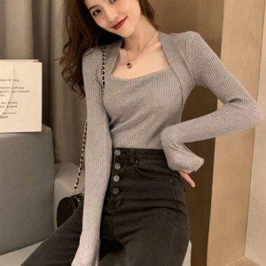 우먼 스러운 실루엣 베이직한 스타일 베스트 스트라이프짜임 롱티 데일리룩 리복트렌드 스웻셔츠 루즈실루