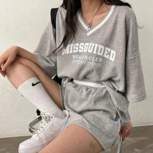 걸스 나들이 휴양지 슬립웨어 브이 클래식 레터링 숏티 하프바지세트업 추리닝 상하세트 여성용 한벌 스타