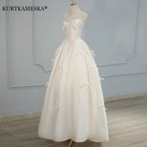 여성용 프렌치 튜브 탑 라이트 웨딩 드레스, 바닥 길이 새틴 활, 화이트 원피스, 야외 웨딩 사진, 2024 신상 신부