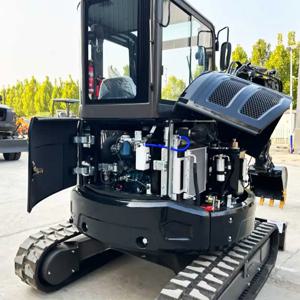 맞춤형 신형 견인식 굴삭기 3톤 3.5톤 캐빈 버킷 쿠보타 D1703 18.5KW 미니 유압 굴삭기