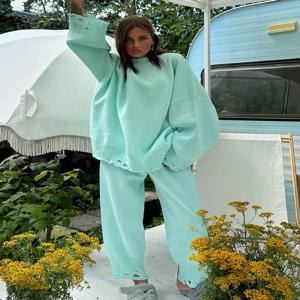 Bornladies 가을 겨울 여성의 새로운 터틀넥 니트 스웨터 스키니 니트 바지 세트 소프트 오버 사이즈 찢어진 밑단 패션 풀오버