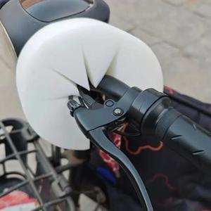 360 °   사이클 오토바이 핸들 바 방풍 코튼 물결 모양의 자전거 핸드 핸들 바 커버 윈드 블록 스폰지 보호대 겨울 야외 승마