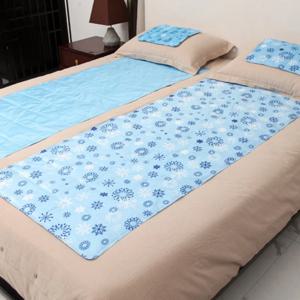 여름용 얼음 냉각 매트리스 패드로 수면을 변화시키세요! 기숙사 및 가정용 젤이 함유된 냉각 매트