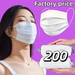 훌륭한 가치! 흰색 일회용 마스크 - 3겹, 통기성과 편안함, 조절 가능한 귀걸이와 밀착되는 코 패드 - 200/100/50/10개, 가정용으로 저렴한 가격, 대량 구매 가능, 야외 활동, 가정, 출퇴근, 사무실, 학교, 남녀 공용에 적합
