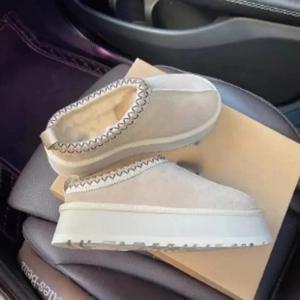 2025년 신상 겨울 여성용 숏 플러시 플랫 스노우 부츠 따뜻한 스웨이드 두꺼운 밑창 신발 여성용 첼시 부츠 대형 사이즈 여성용 부츠