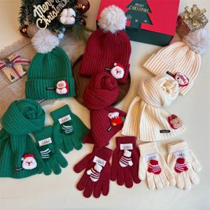 어린이 겨울 3종 세트 스카프 모자 장갑 따뜻한 옷 크리스마스 테마 빨강 & 초록 추운 날씨 액세서리