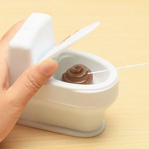 1PC-소설 흥미로운 똥 스프레이 장난 장난감 농담 캐리 장난감 미니 스프링클러 화장실 스프레이 건 시뮬레이션 화장실 장난감