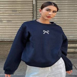 캐주얼 여성 스웻 셔츠 Kawaii Bow 그래픽 프린트 풀오버 편안한 따뜻한 특대 까마귀 가을 양털 부드러운 여성 의류