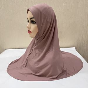 H302 십대 소녀 턱 부분이있는 일반 이슬람 hijab 최고 품질의 amira 이슬람 스카프에 당겨 뜨거운 판매 머리 스카프 라마단기도 모자