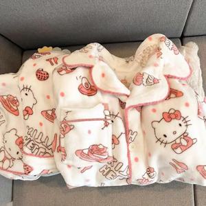 새로운 키티 고양이 플란넬 잠옷 세트 일본 스타일 학생용 귀여운 키티 따뜻한 실내복 세트 휴일 선물