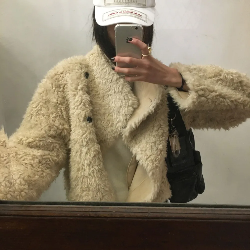 친환경 여성용 숏 양털 자켓 시크한 한국 스타일 사이드 버튼 플러시 아우터웨어 긴 소매 출퇴근 스타일